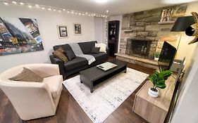 Spacious & Renovated 1Bd Suite W/Parking