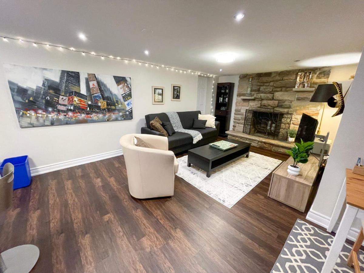 Spacious & Renovated 1Bd Suite W/Parking Toronto Exterior photo