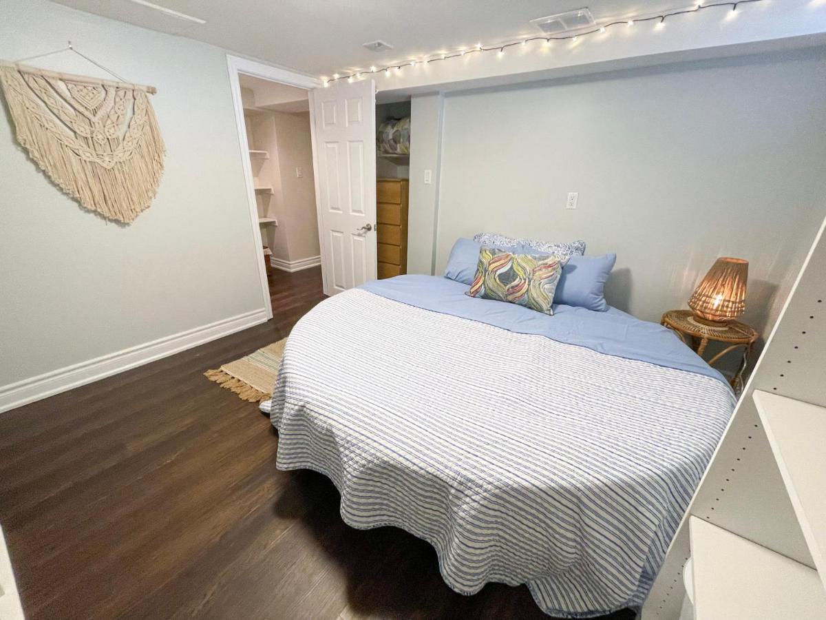 Spacious & Renovated 1Bd Suite W/Parking Toronto Exterior photo